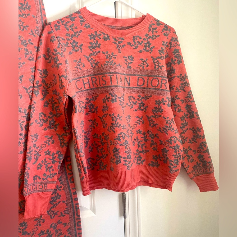 Christian Dior knitted SET. Fits like XS. no tags . New